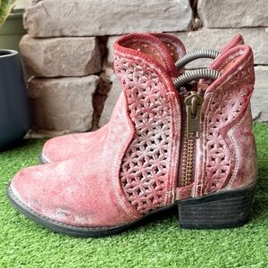 Circle G by Corral Ladies Pink Cutout Shortie Boots